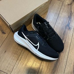 Nike Womens Air Zoom Pegasus 40